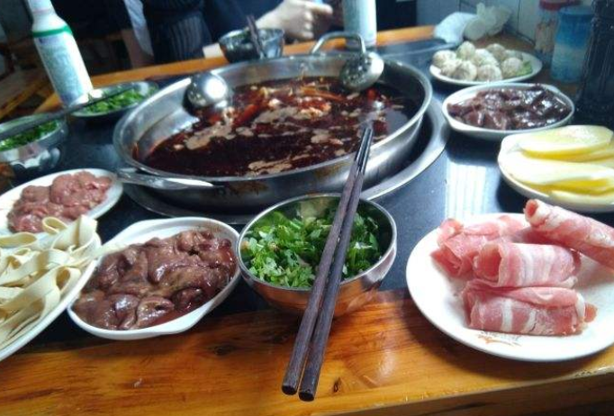 成都食坊居牛杂火锅