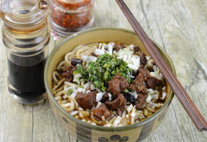 罗集村饸饹面加盟费多少钱